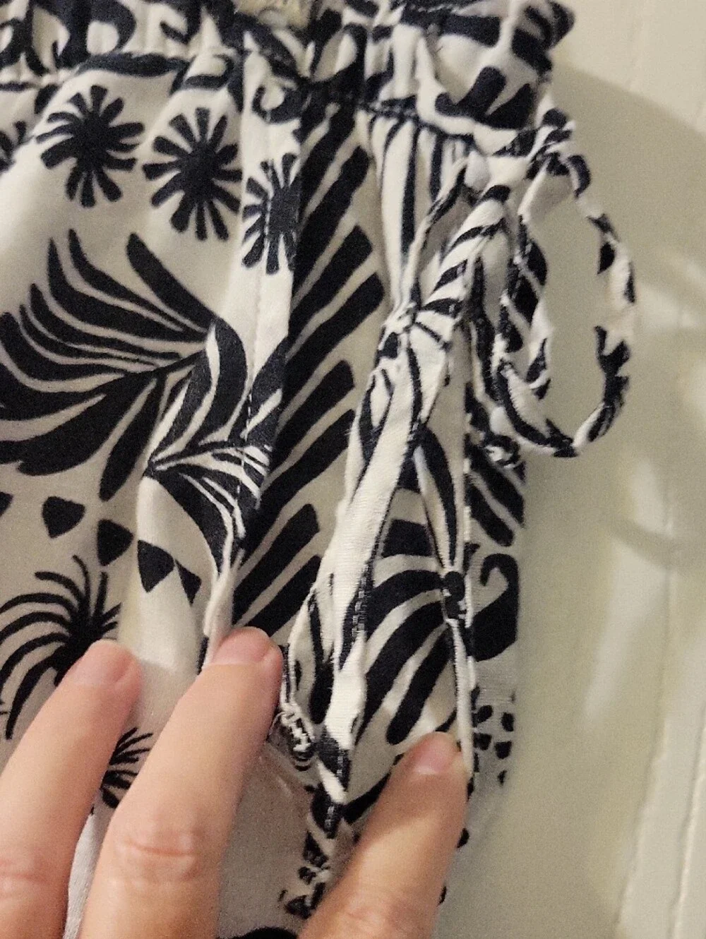 Rachel Zoe Black & White Wide Leg Linen Printed Pants